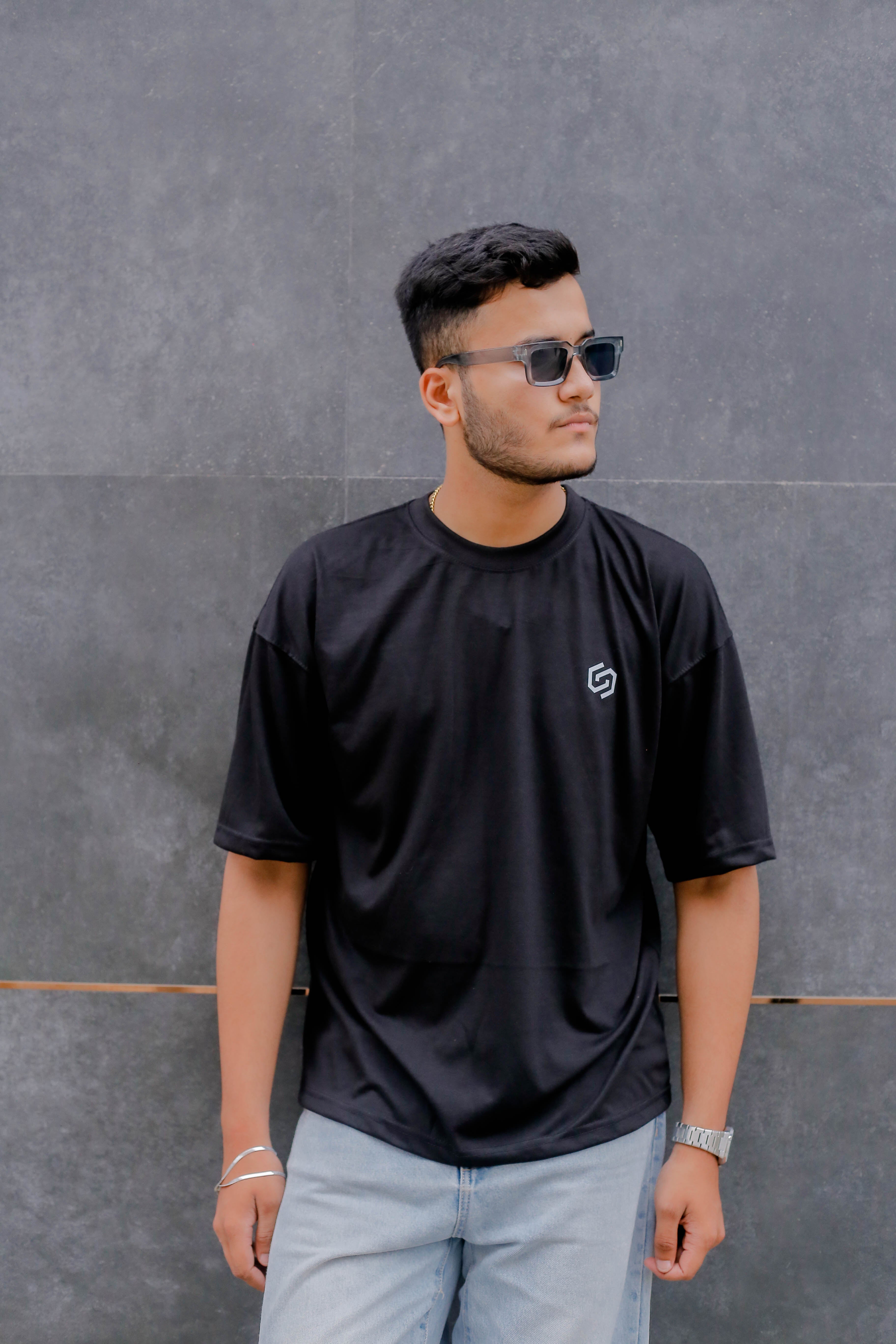 DROP SHOULDER PRINTED BLACK STREETWEAR REDEFINED
