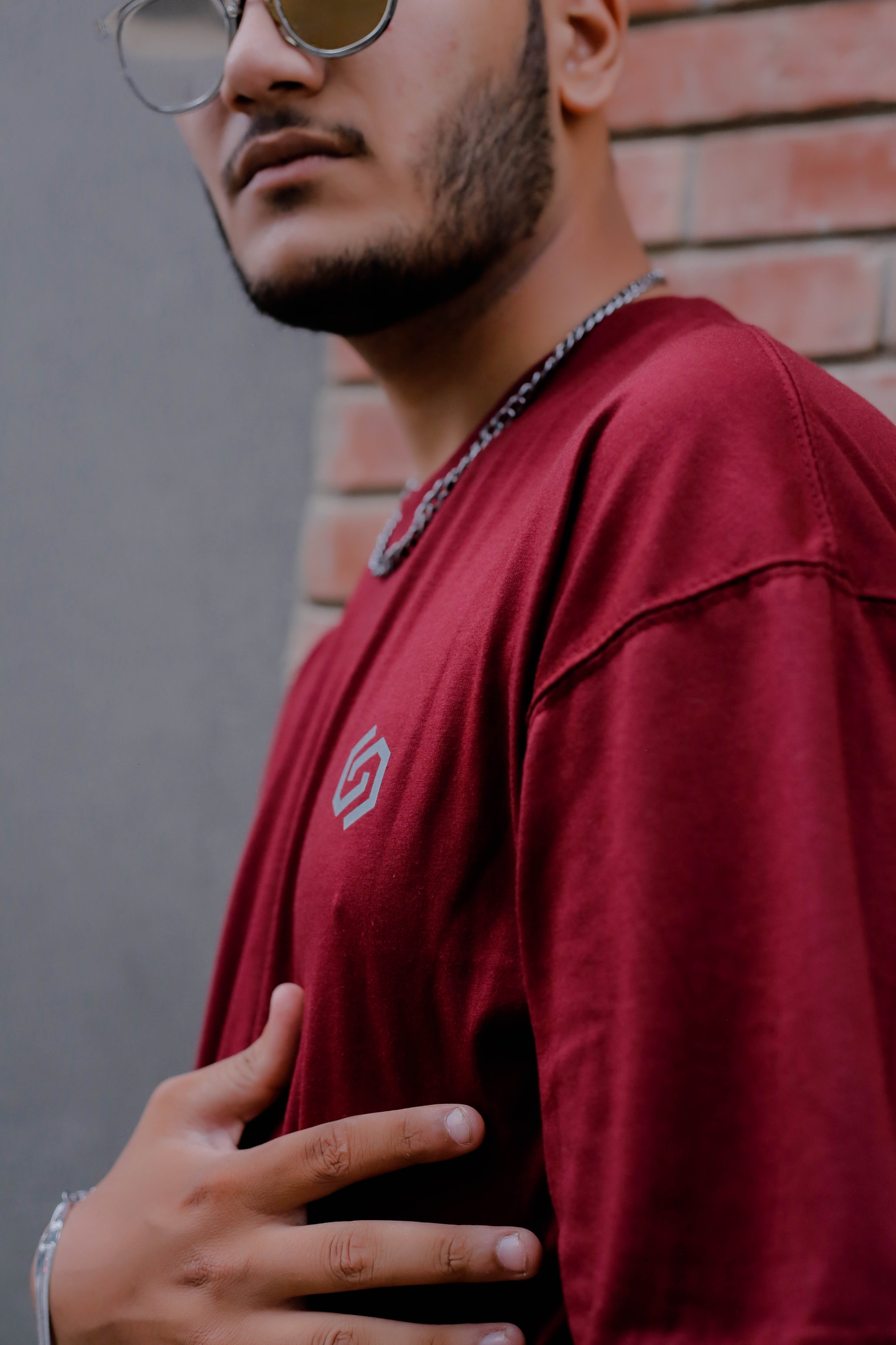 DROP SHOULDER PRINTED MAROON STREETWEAR REDEFINED