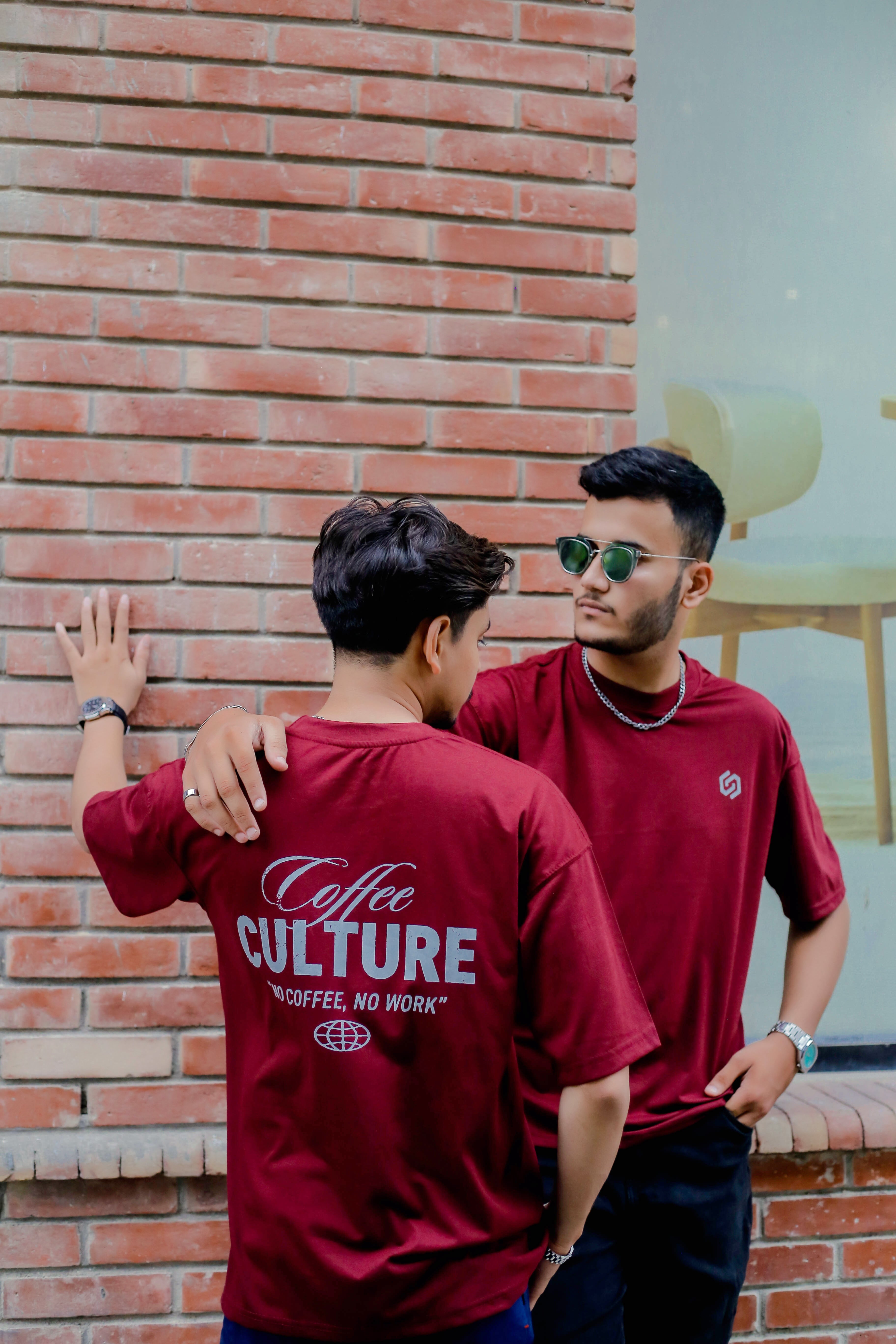 DROP SHOULDER PRINTED MAROON STREETWEAR REDEFINED