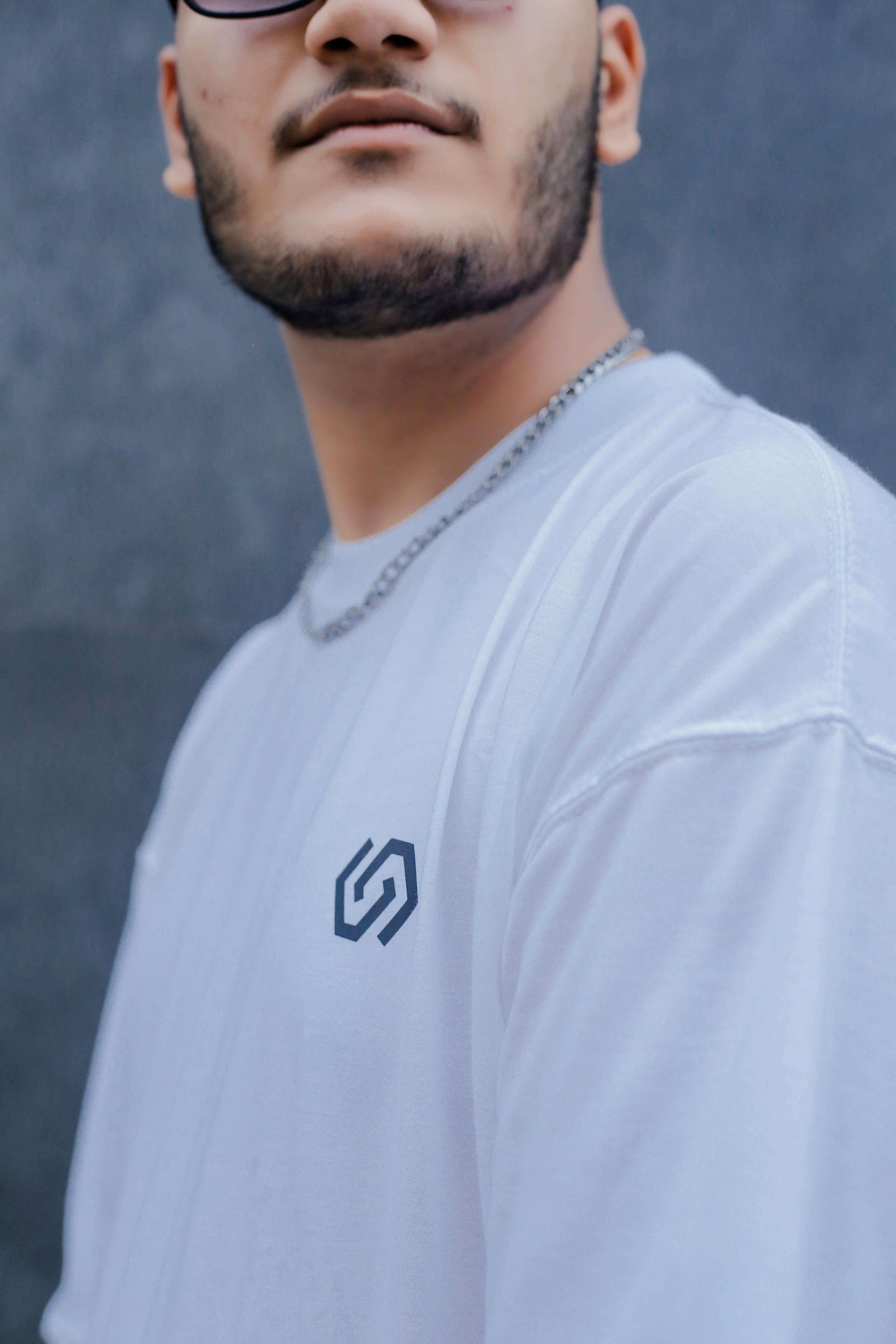 DROP SHOULDER PRINTED WHITE STREETWEAR REDEFINED