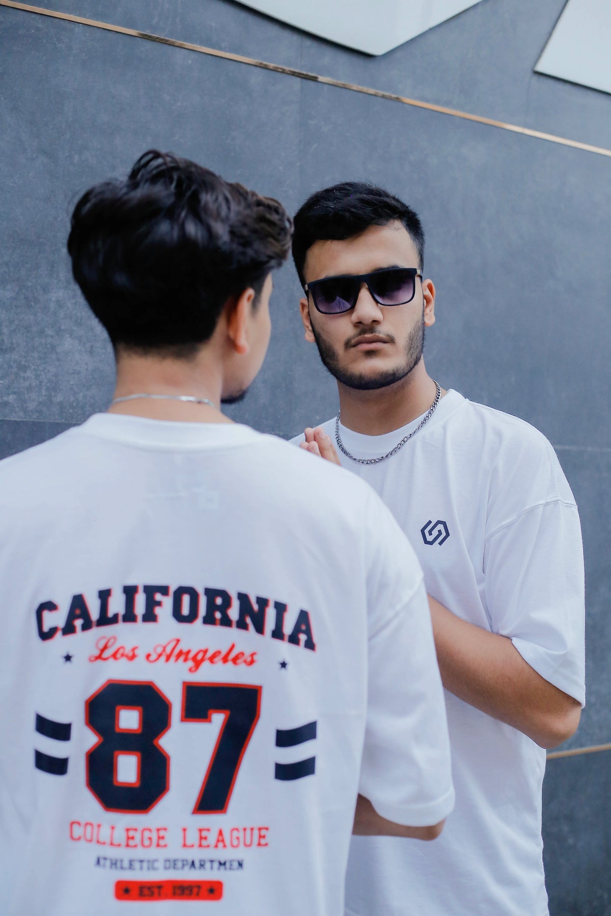 DROP SHOULDER PRINTED WHITE STREETWEAR REDEFINED