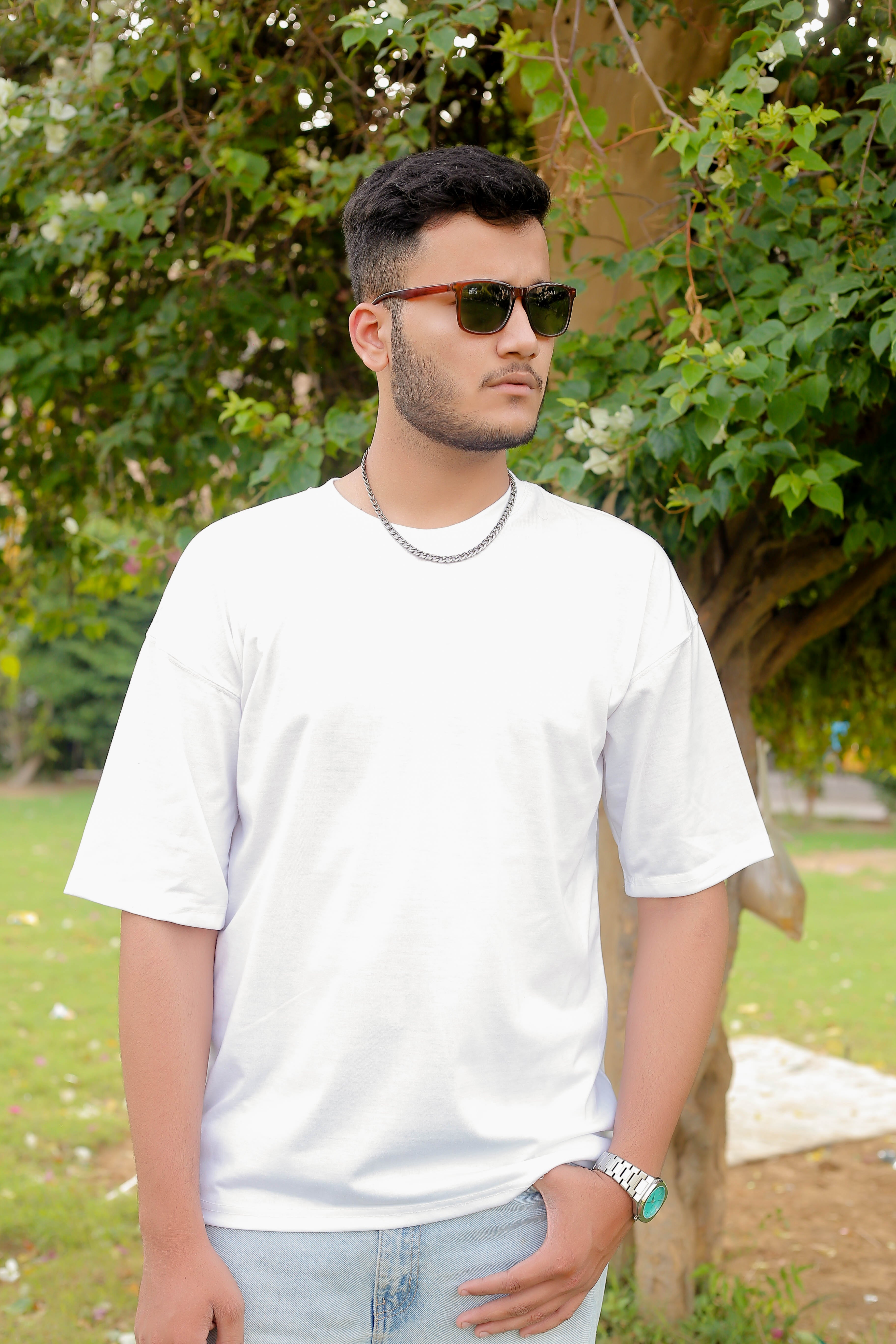 DROP SHOULDER PLAIN WHITE STREETWEAR REDEFINED