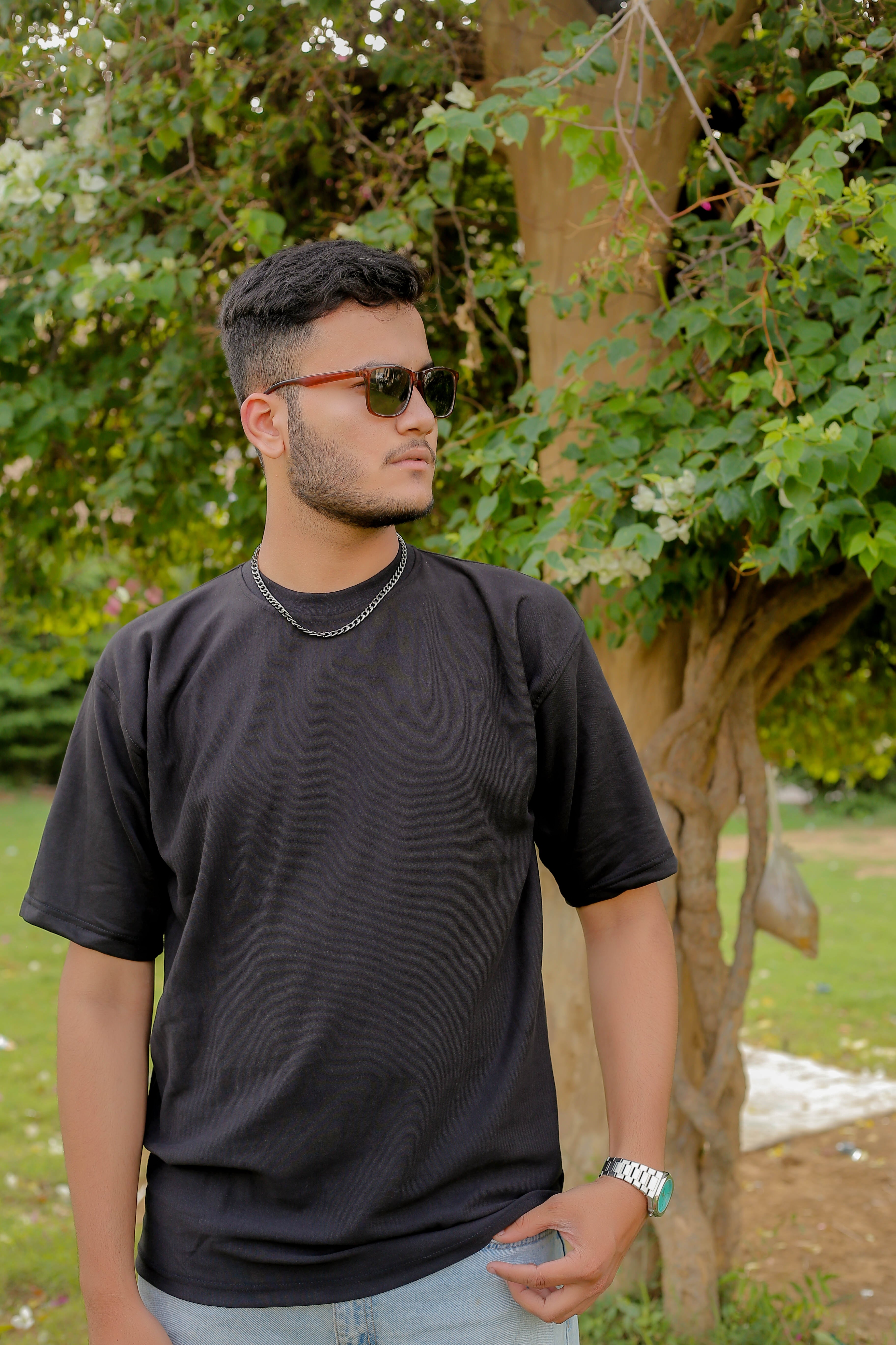 DROP SHOULDER PLAIN BLACK STREETWEAR REDEFINED